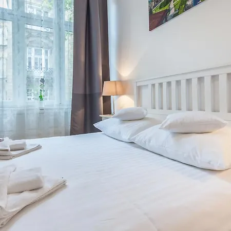 Aparthotel K22 Bonerowska 8 3*
