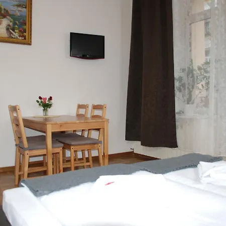 アパートホテル Aparthotel K22 Bonerowska 8