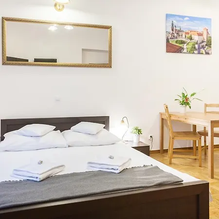 アパートホテル Aparthotel K22 Bonerowska 8 3*